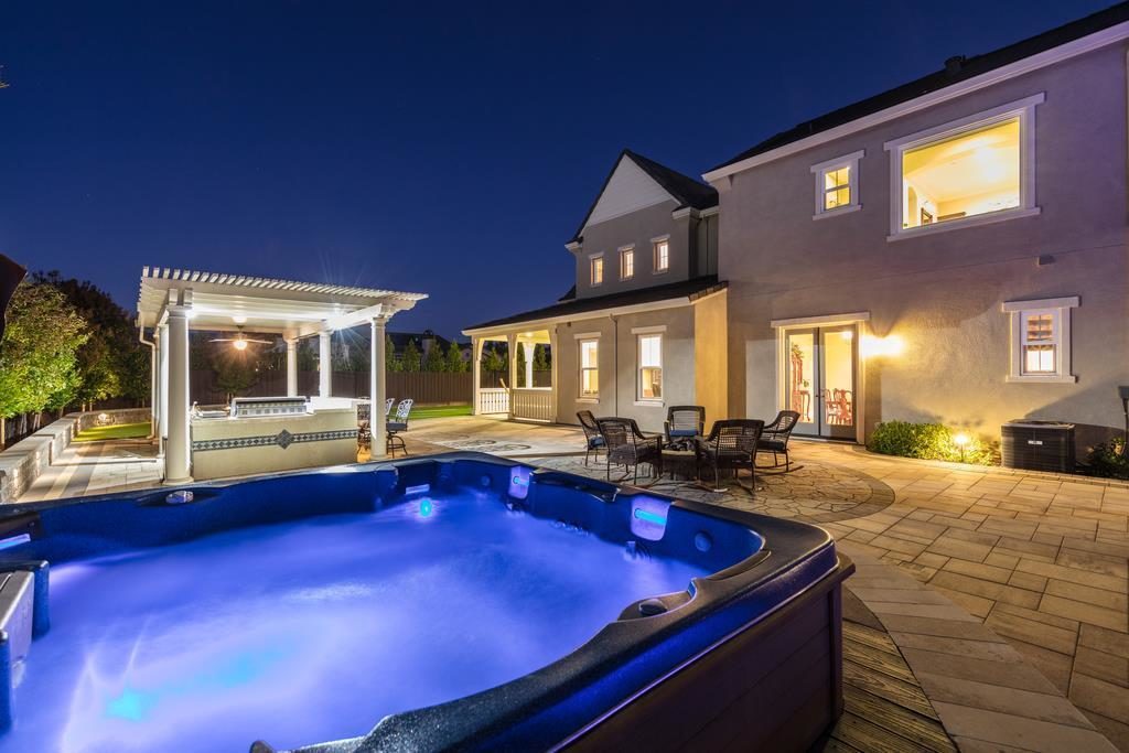 Twilight exterior real estate photography – Orange County
